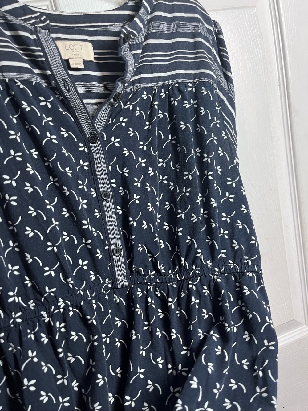 LOFT Navy and White Printed Sleeveless Midi Dress - Picture 7 of 9